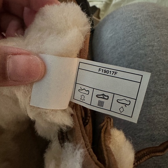 UGG Adirondack II Snowboots - Picture 5 of 10